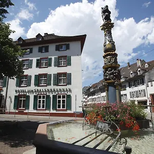 Spalenbrunnen & Restaurant Center Hotel